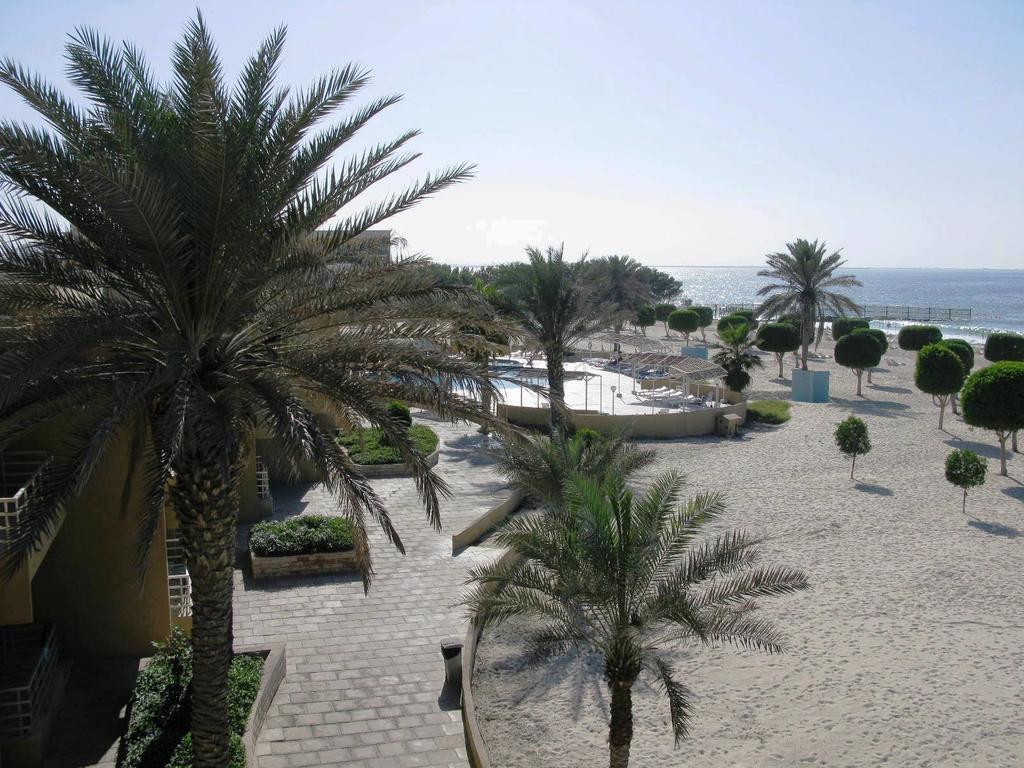 Golden Beach Motel Sharjah Exterior photo