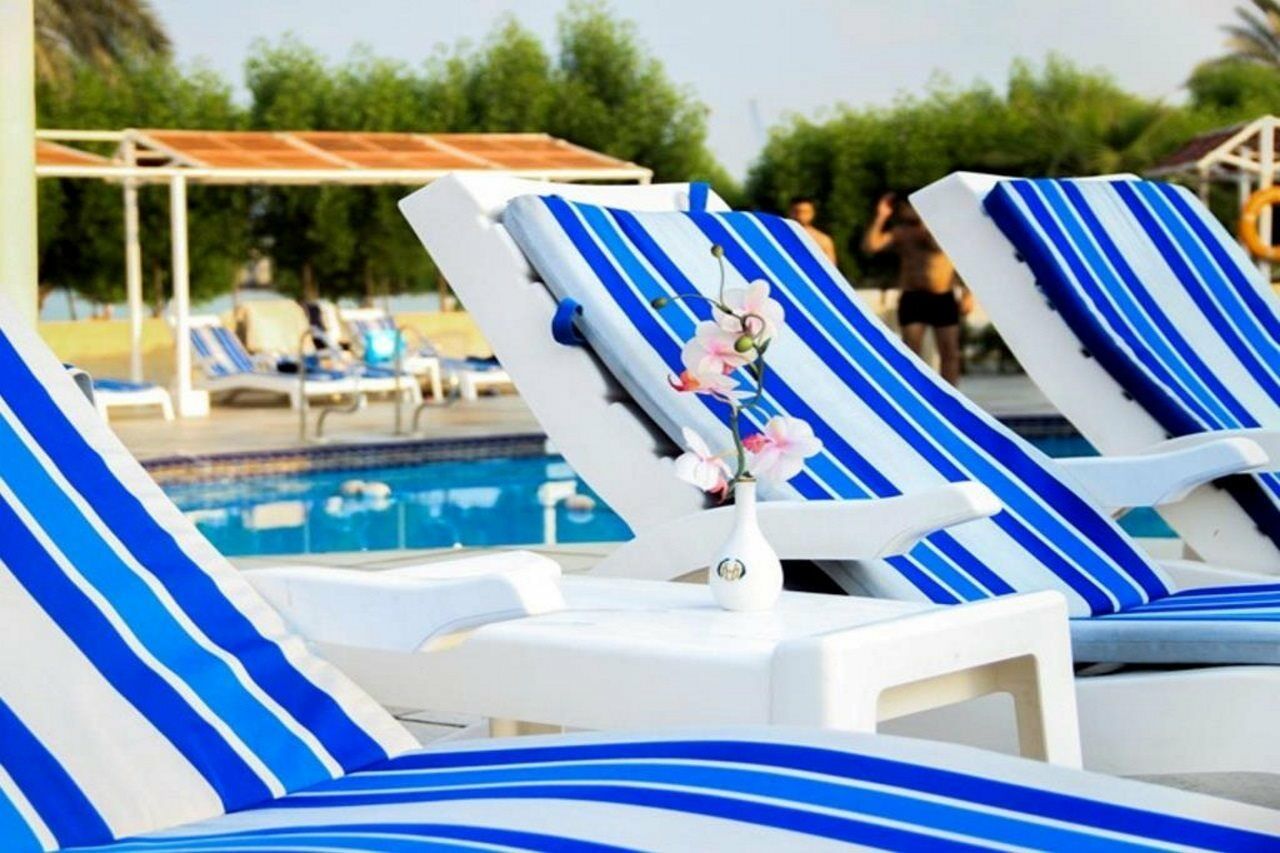 Golden Beach Motel Sharjah Exterior photo